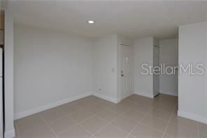 Activo con contrato: $153,000 (2 camas, 2 baños, 918 Pies cuadrados)