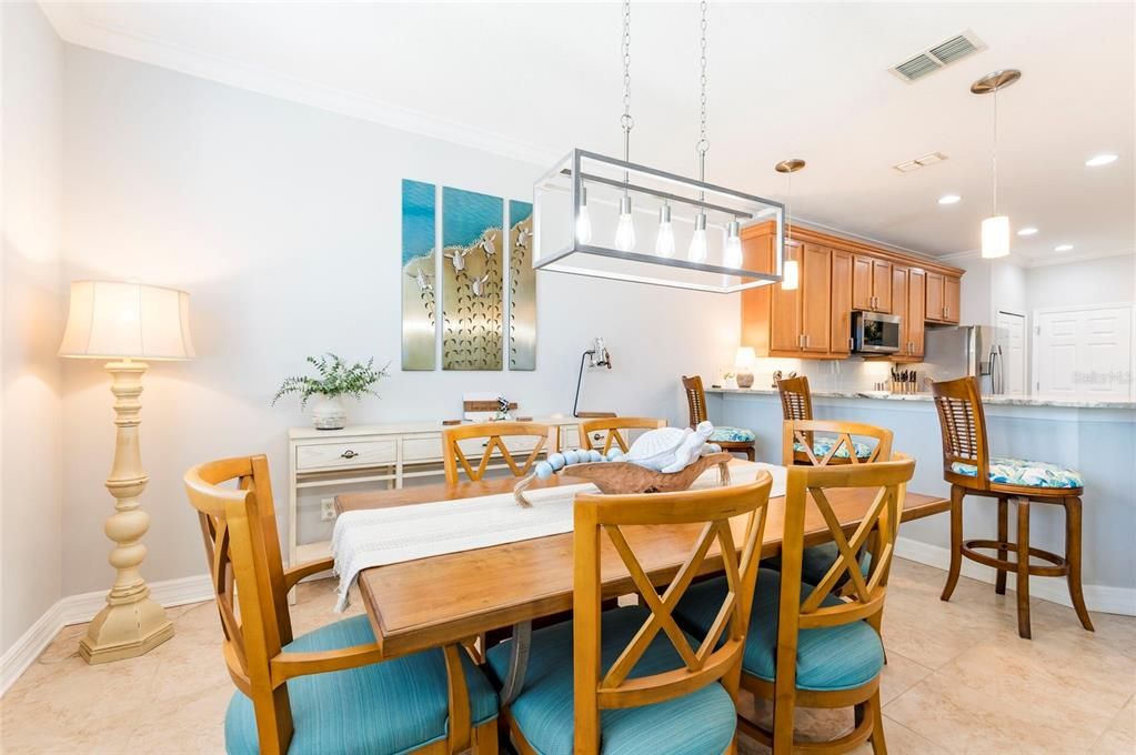 En Venta: $1,250,000 (3 camas, 3 baños, 2873 Pies cuadrados)