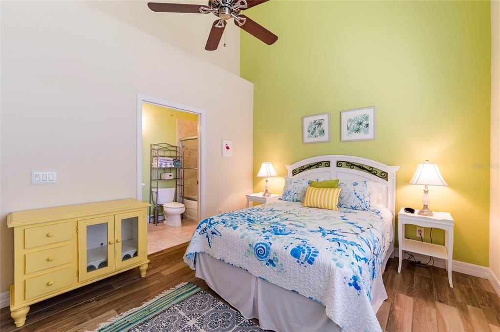 En Venta: $1,250,000 (3 camas, 3 baños, 2873 Pies cuadrados)