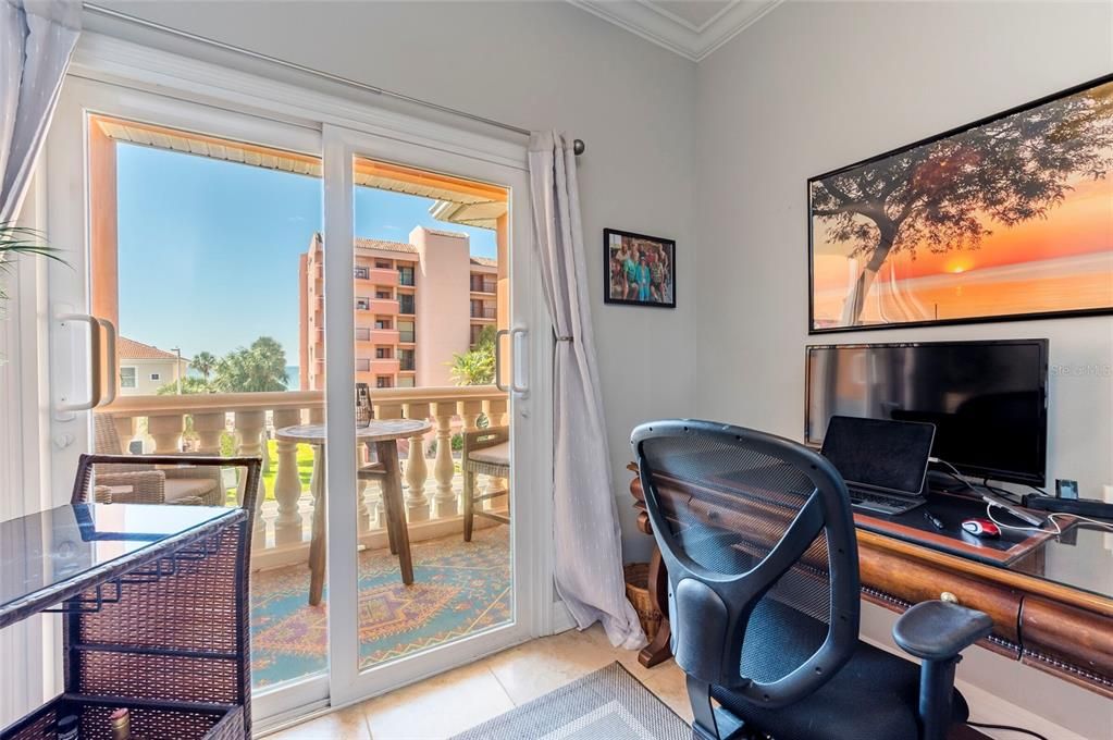 En Venta: $1,250,000 (3 camas, 3 baños, 2873 Pies cuadrados)