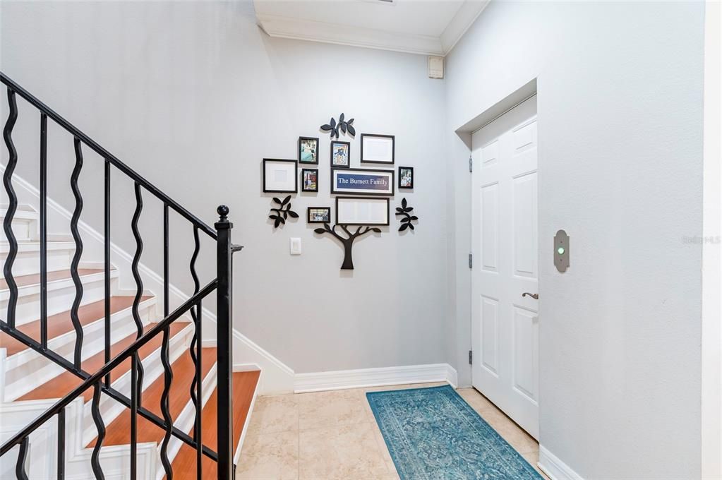 En Venta: $1,250,000 (3 camas, 3 baños, 2873 Pies cuadrados)