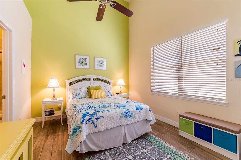 En Venta: $1,250,000 (3 camas, 3 baños, 2873 Pies cuadrados)