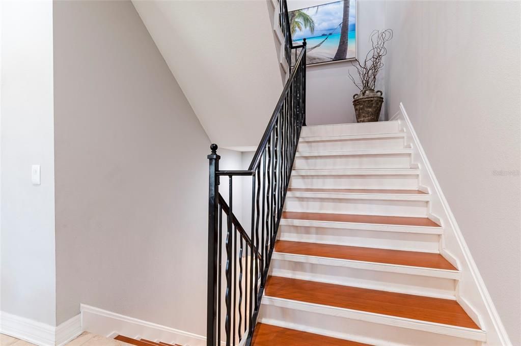 En Venta: $1,250,000 (3 camas, 3 baños, 2873 Pies cuadrados)