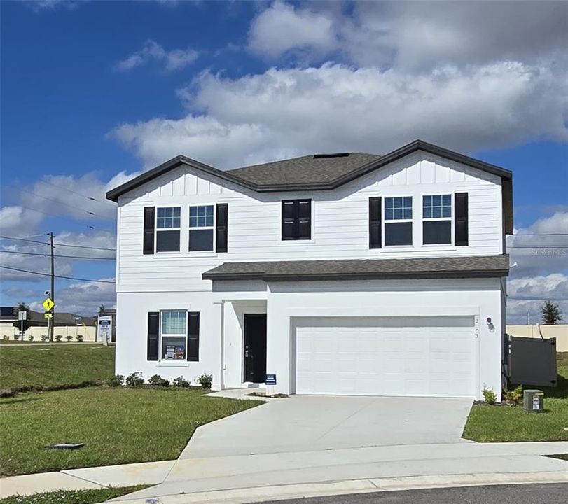 Recently Rented: $1,800 (4 beds, 2 baths, 2099 Square Feet)