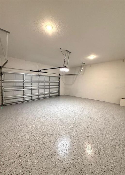 For Rent: $2,850 (4 beds, 2 baths, 2208 Square Feet)