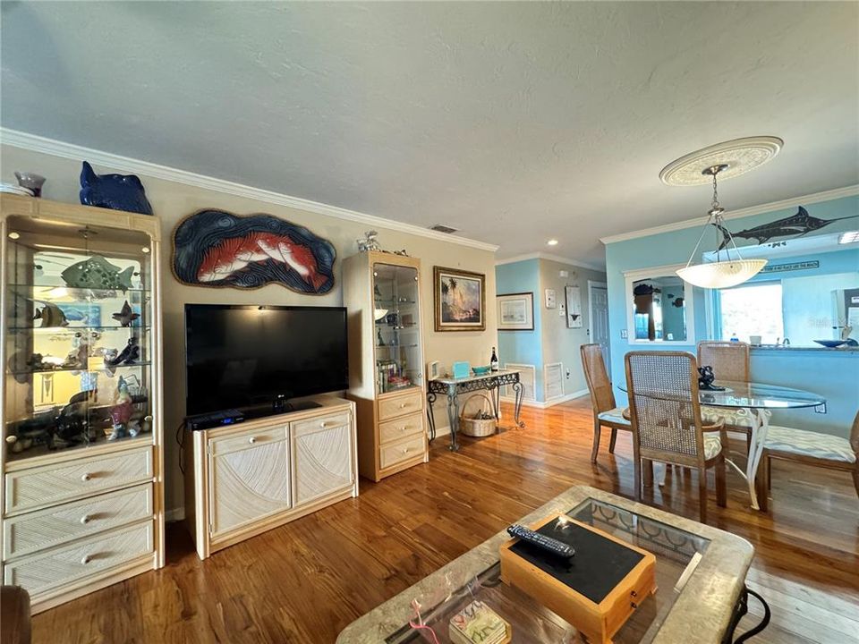 En Renta: $3,000 (2 camas, 3 baños, 1728 Pies cuadrados)