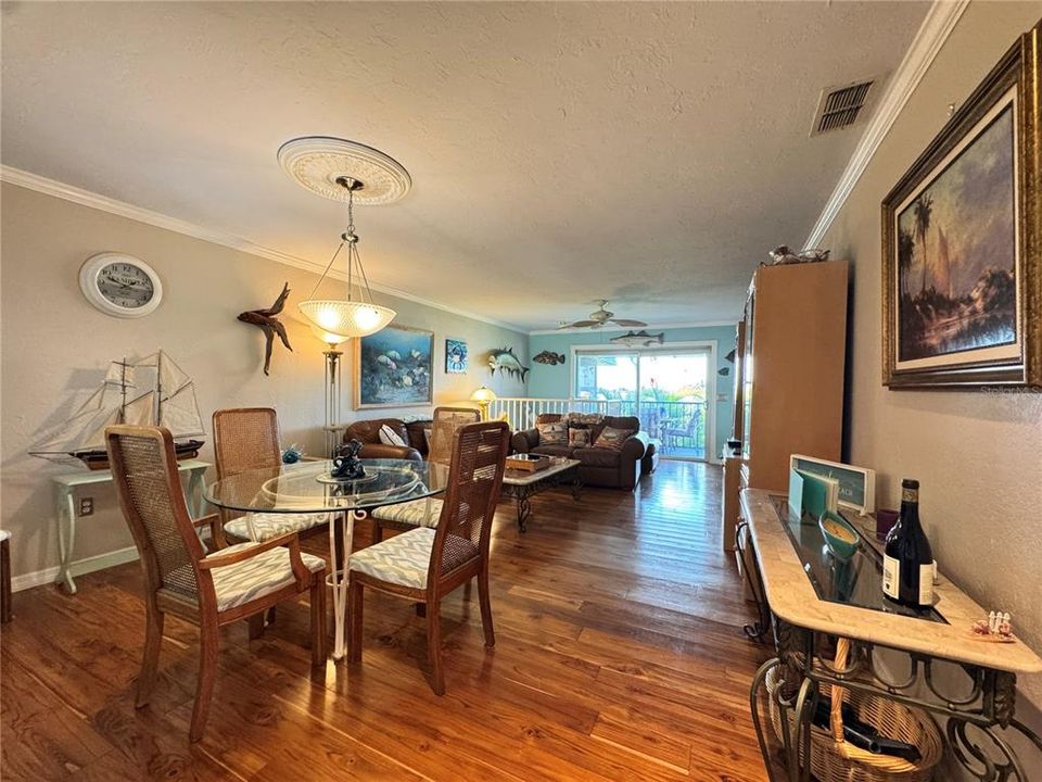 En Renta: $3,000 (2 camas, 3 baños, 1728 Pies cuadrados)