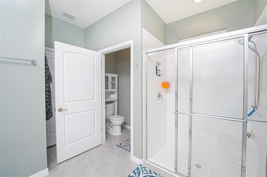 For Sale: $477,700 (3 beds, 2 baths, 2034 Square Feet)