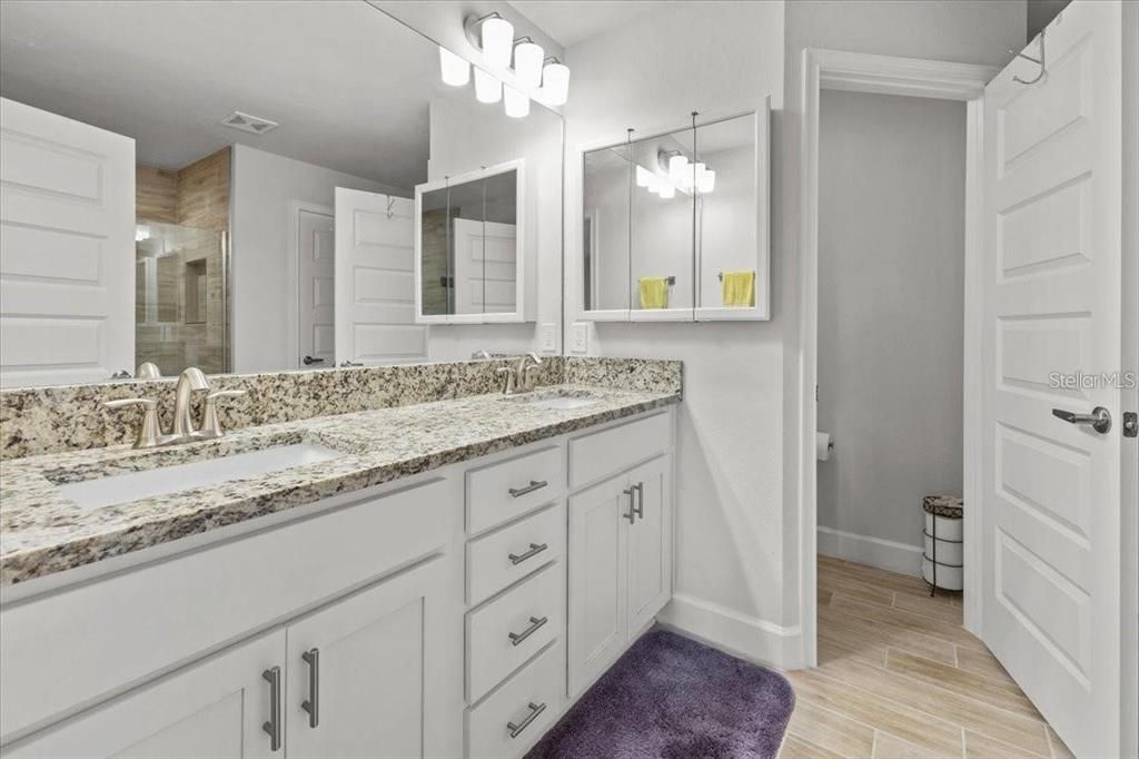 For Sale: $599,999 (4 beds, 2 baths, 1762 Square Feet)