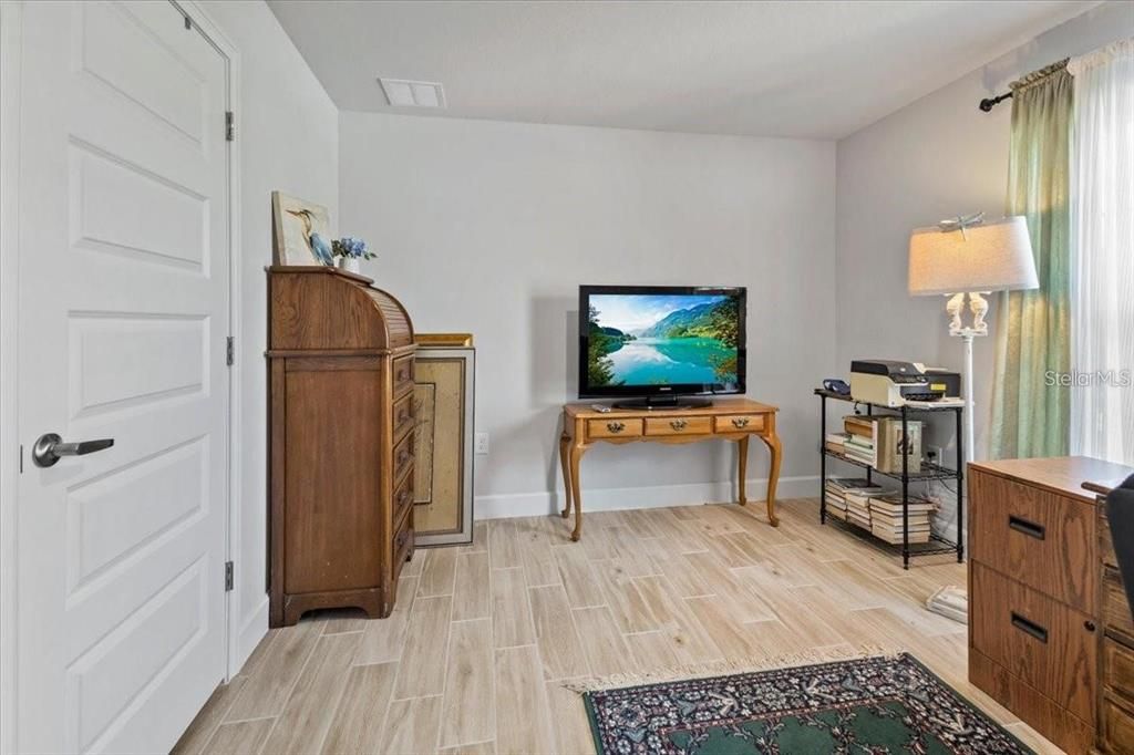 For Sale: $599,999 (4 beds, 2 baths, 1762 Square Feet)