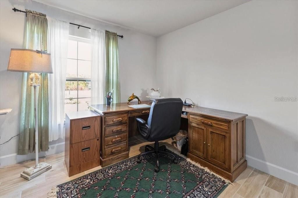 For Sale: $599,999 (4 beds, 2 baths, 1762 Square Feet)