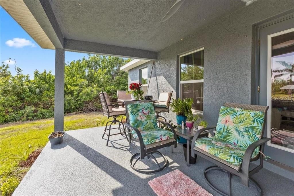 For Sale: $599,999 (4 beds, 2 baths, 1762 Square Feet)