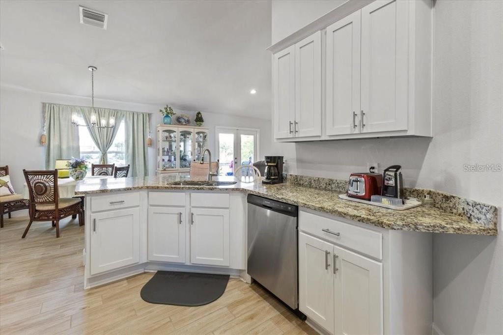 For Sale: $599,999 (4 beds, 2 baths, 1762 Square Feet)