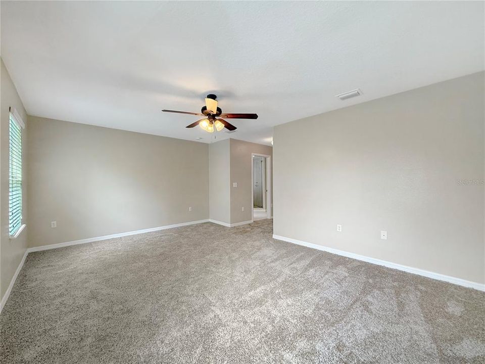 En Venta: $309,000 (3 camas, 2 baños, 1897 Pies cuadrados)