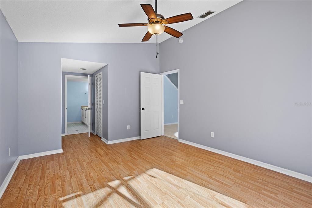 Active With Contract: $399,990 (4 beds, 2 baths, 1910 Square Feet)