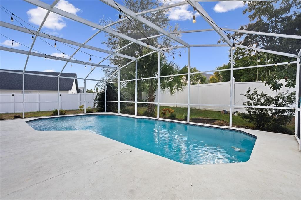 Active With Contract: $399,990 (4 beds, 2 baths, 1910 Square Feet)