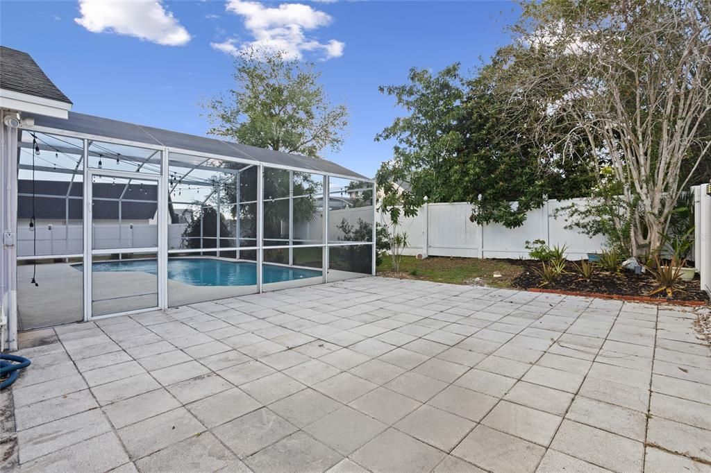 Active With Contract: $399,990 (4 beds, 2 baths, 1910 Square Feet)