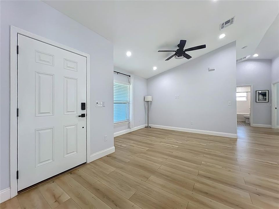 For Sale: $295,000 (3 beds, 2 baths, 1475 Square Feet)