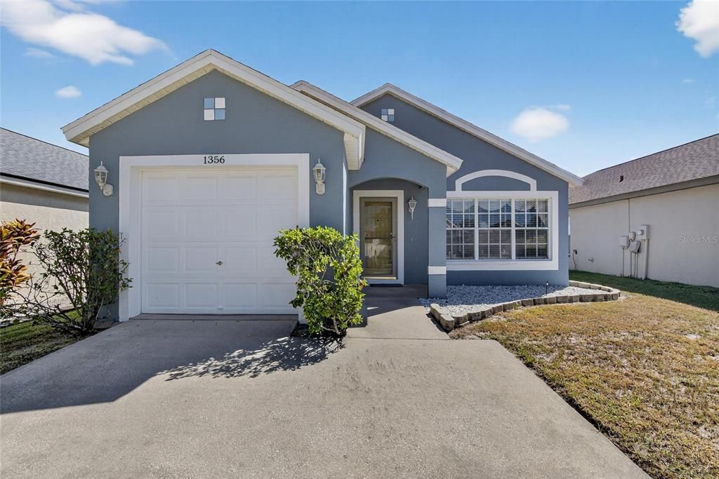 Recently Sold: $275,000 (2 beds, 2 baths, 1182 Square Feet)