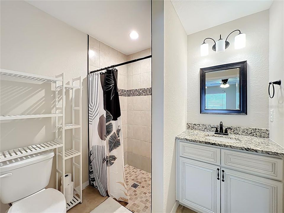 For Sale: $269,000 (3 beds, 2 baths, 1284 Square Feet)