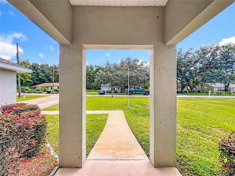 For Sale: $269,000 (3 beds, 2 baths, 1284 Square Feet)