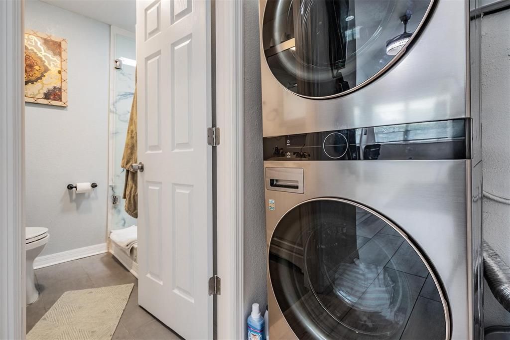 For Sale: $384,000 (3 beds, 2 baths, 1272 Square Feet)