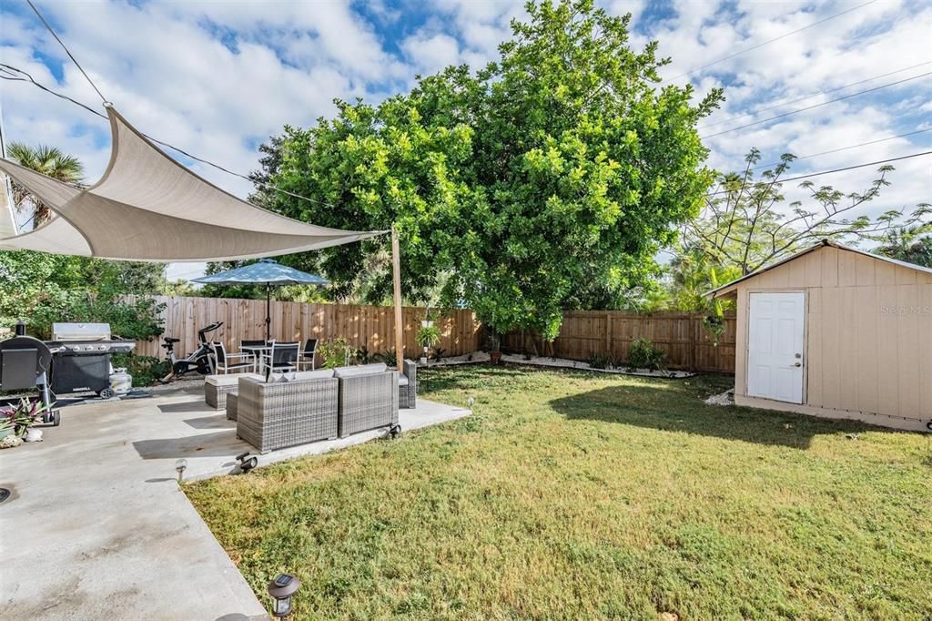 For Sale: $384,000 (3 beds, 2 baths, 1272 Square Feet)