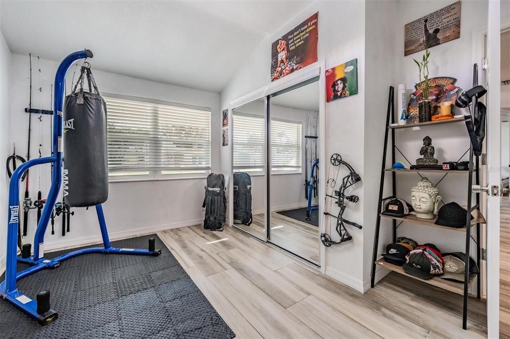 For Sale: $384,000 (3 beds, 2 baths, 1272 Square Feet)