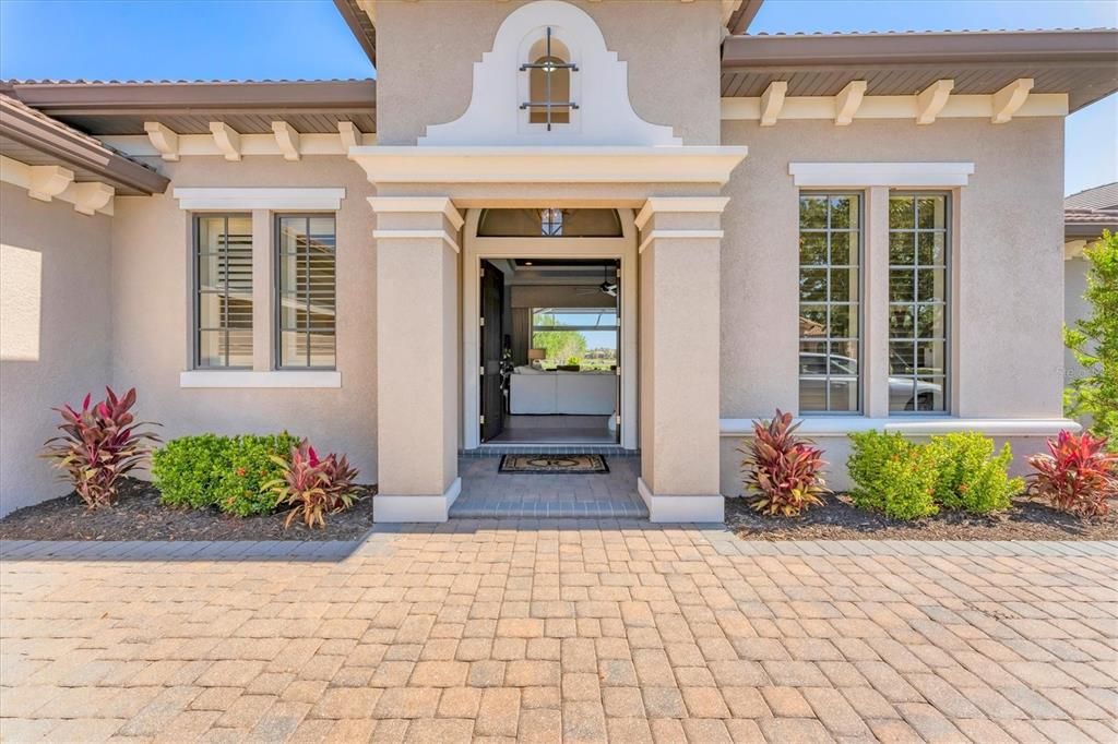 For Rent: $6,500 (3 beds, 3 baths, 2489 Square Feet)