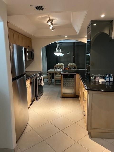 For Rent: $4,350 (2 beds, 2 baths, 1295 Square Feet)