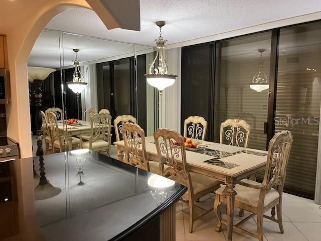 For Rent: $4,350 (2 beds, 2 baths, 1295 Square Feet)