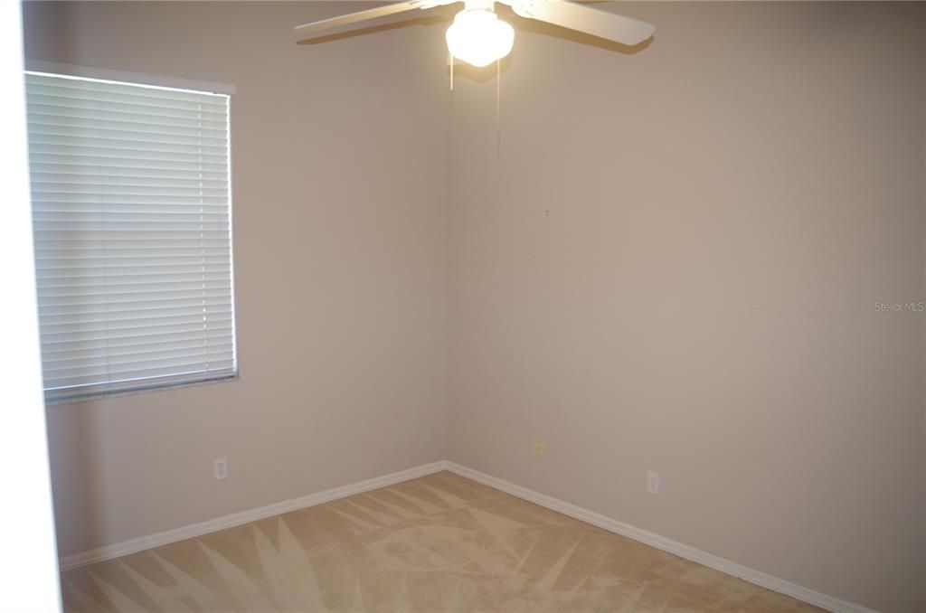 Active With Contract: $400,000 (4 beds, 3 baths, 2528 Square Feet)