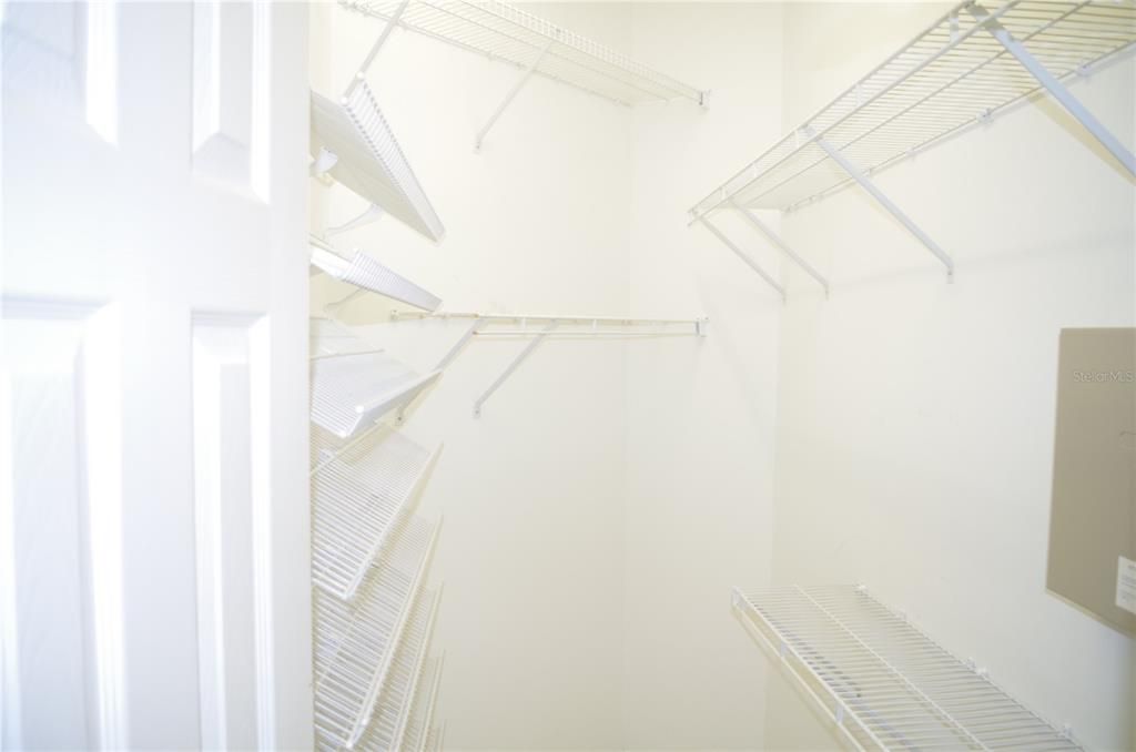 Active With Contract: $400,000 (4 beds, 3 baths, 2528 Square Feet)