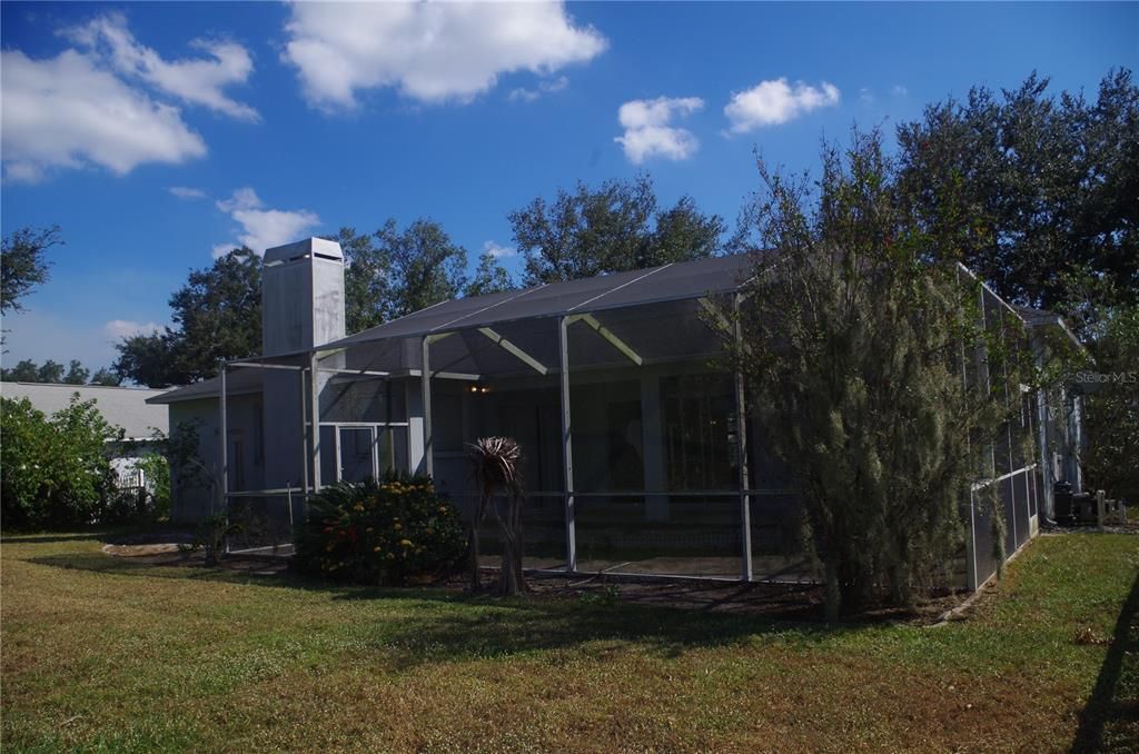 Active With Contract: $400,000 (4 beds, 3 baths, 2528 Square Feet)