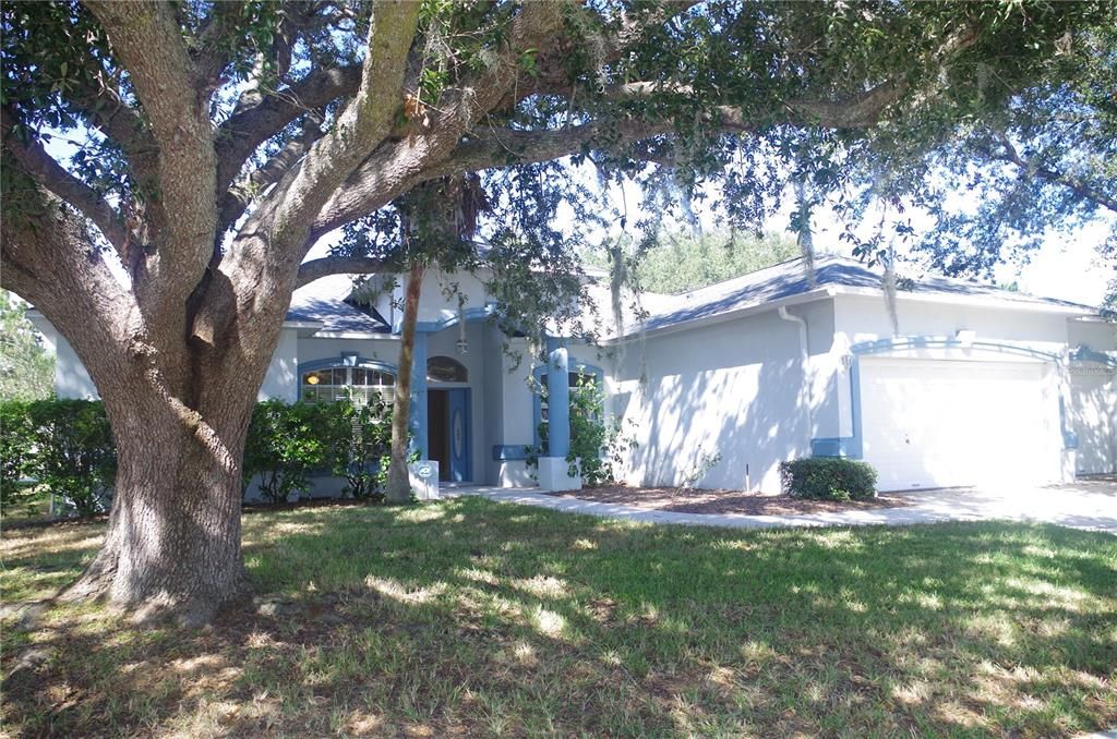 Active With Contract: $400,000 (4 beds, 3 baths, 2528 Square Feet)