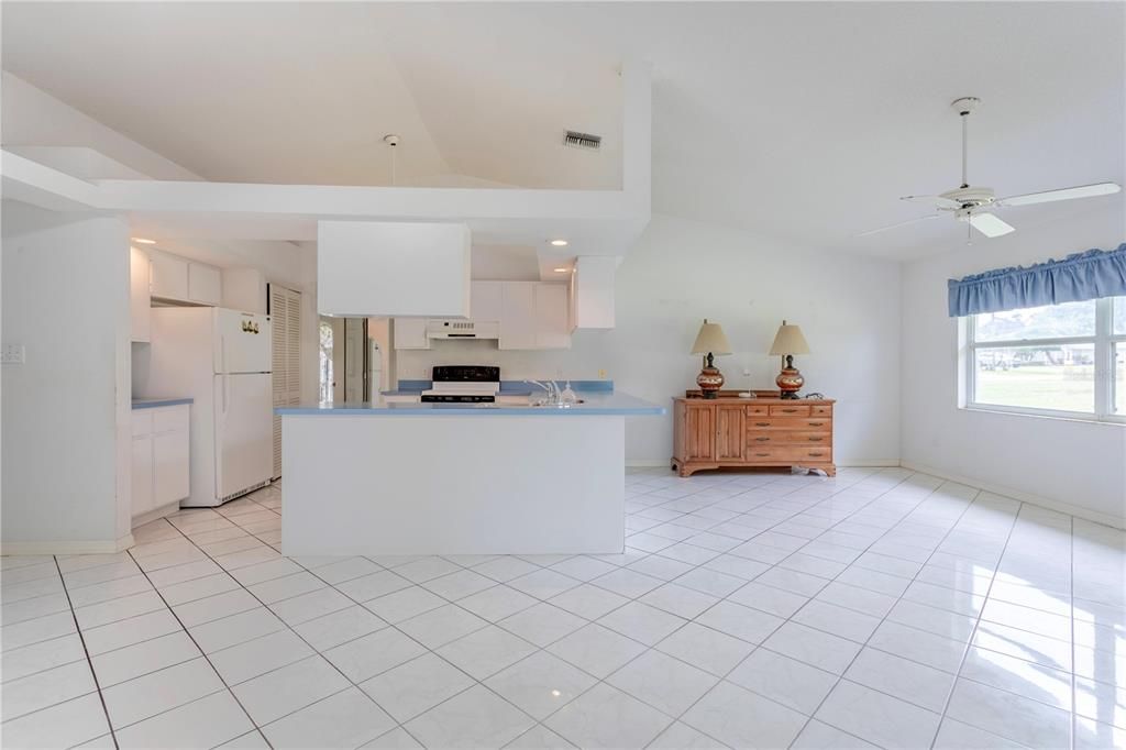 En Venta: $310,000 (3 camas, 2 baños, 1847 Pies cuadrados)