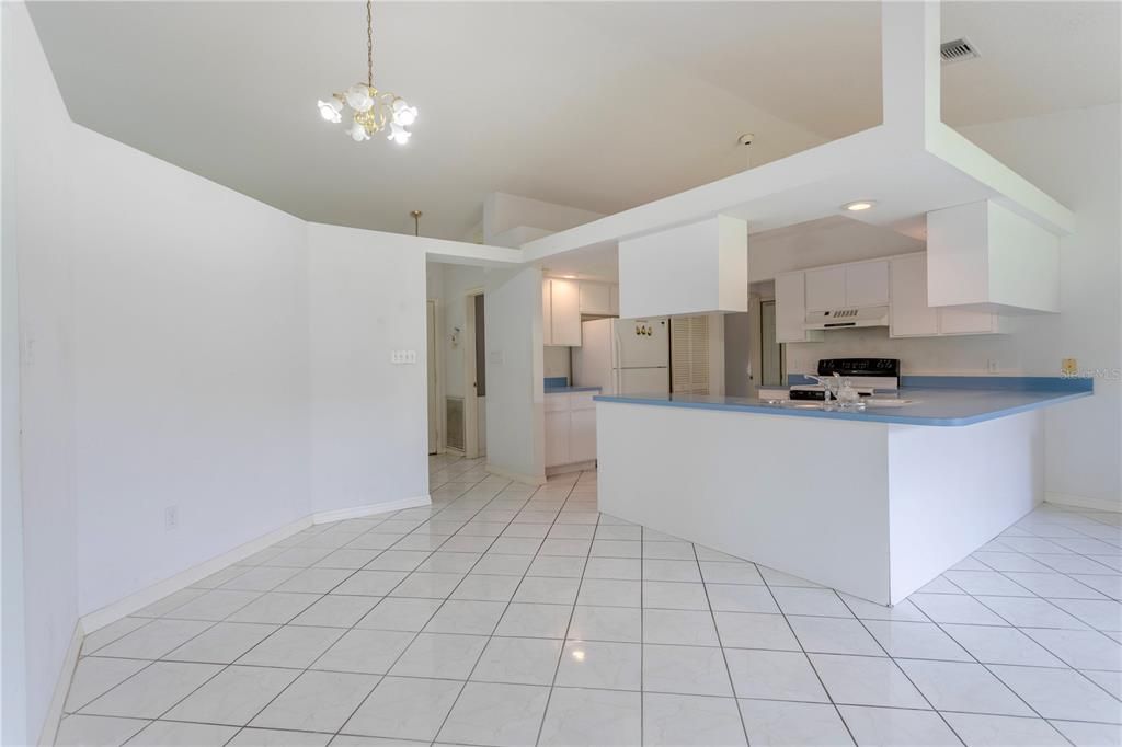 En Venta: $310,000 (3 camas, 2 baños, 1847 Pies cuadrados)