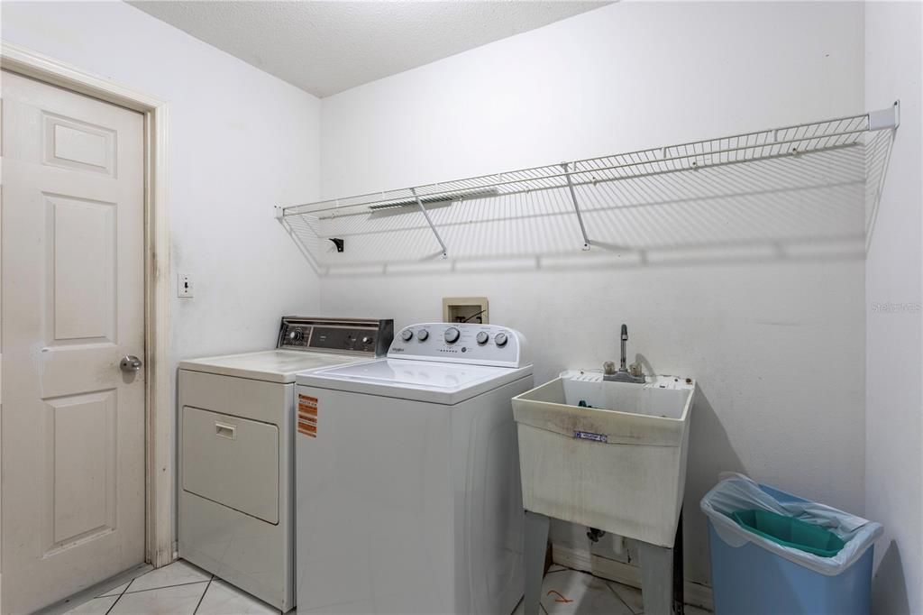 En Venta: $310,000 (3 camas, 2 baños, 1847 Pies cuadrados)