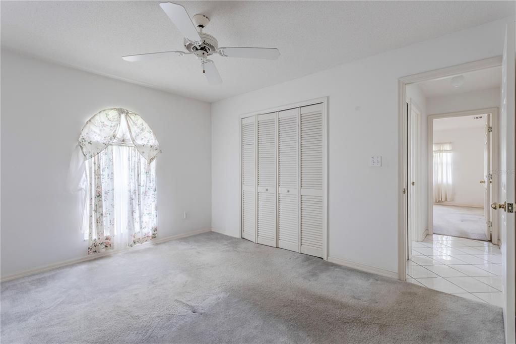 En Venta: $310,000 (3 camas, 2 baños, 1847 Pies cuadrados)