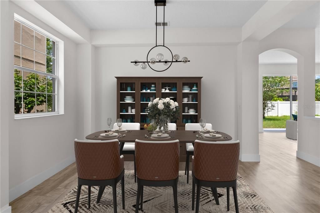 合同活跃: $3,400 (4 贝兹, 2 浴室, 2523 平方英尺)