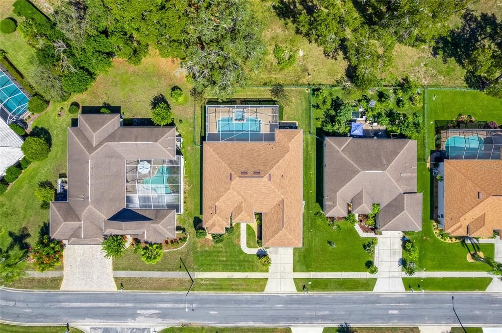 Под контрактом: $369,999 (3 спален, 2 ванн, 2046 Квадратных фут)