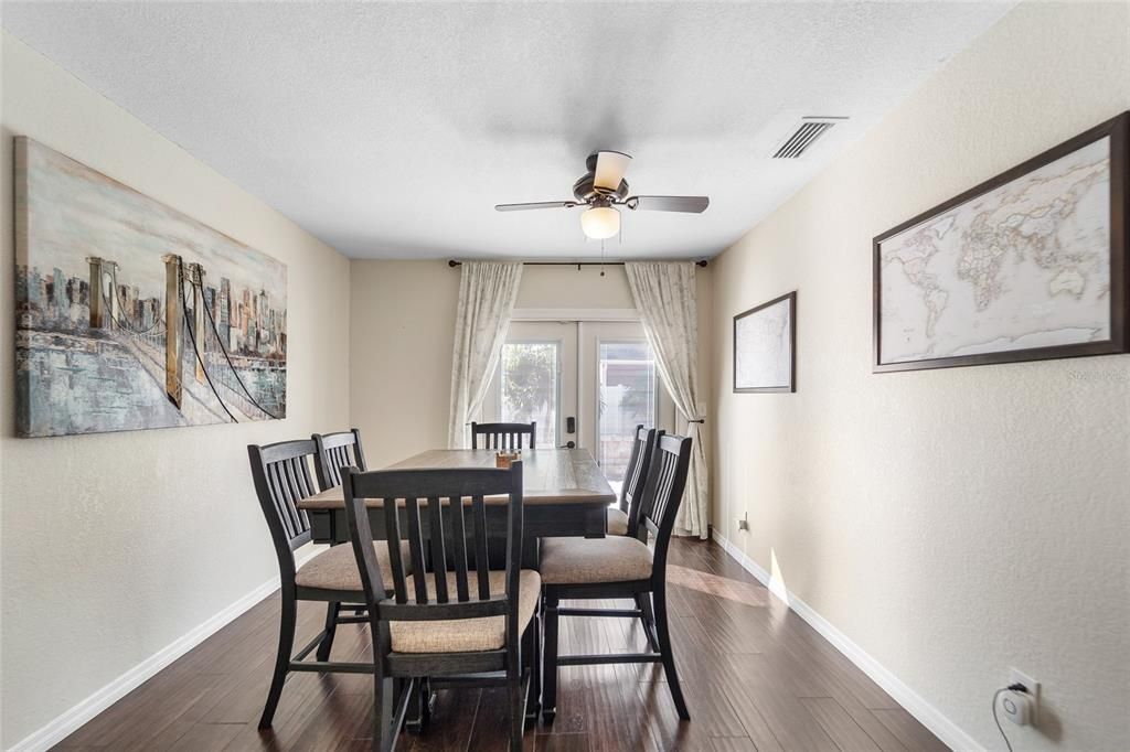 For Sale: $445,900 (3 beds, 2 baths, 1392 Square Feet)