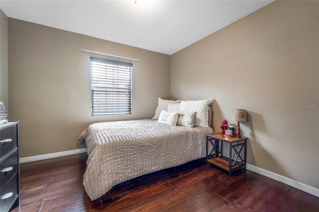 For Sale: $445,900 (3 beds, 2 baths, 1392 Square Feet)