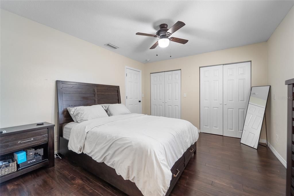 For Sale: $445,900 (3 beds, 2 baths, 1392 Square Feet)