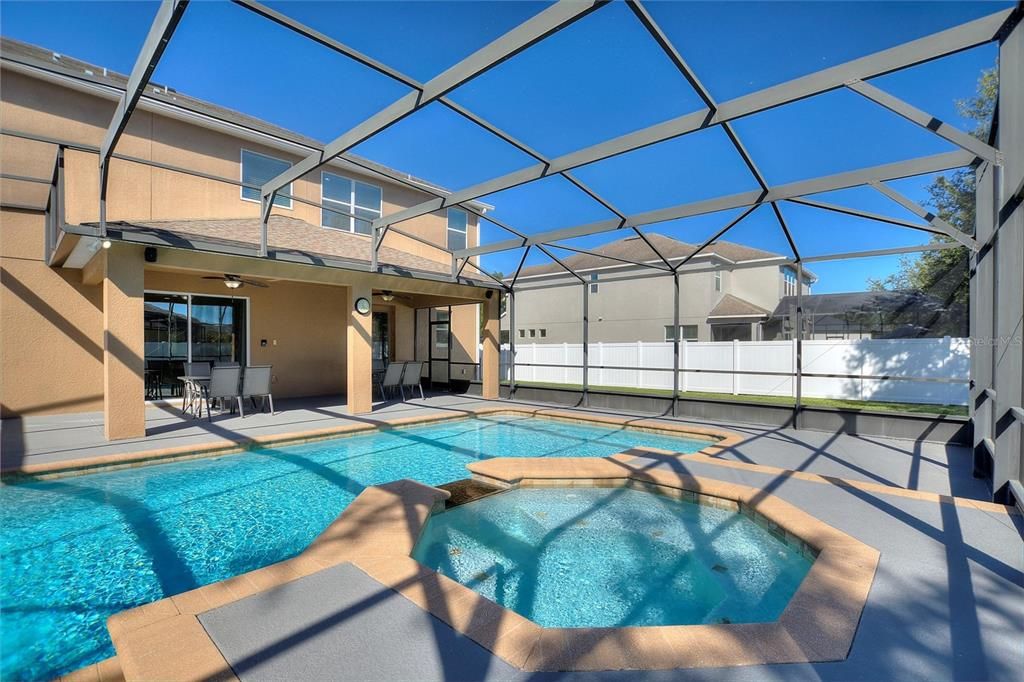 For Sale: $764,900 (5 beds, 4 baths, 5344 Square Feet)