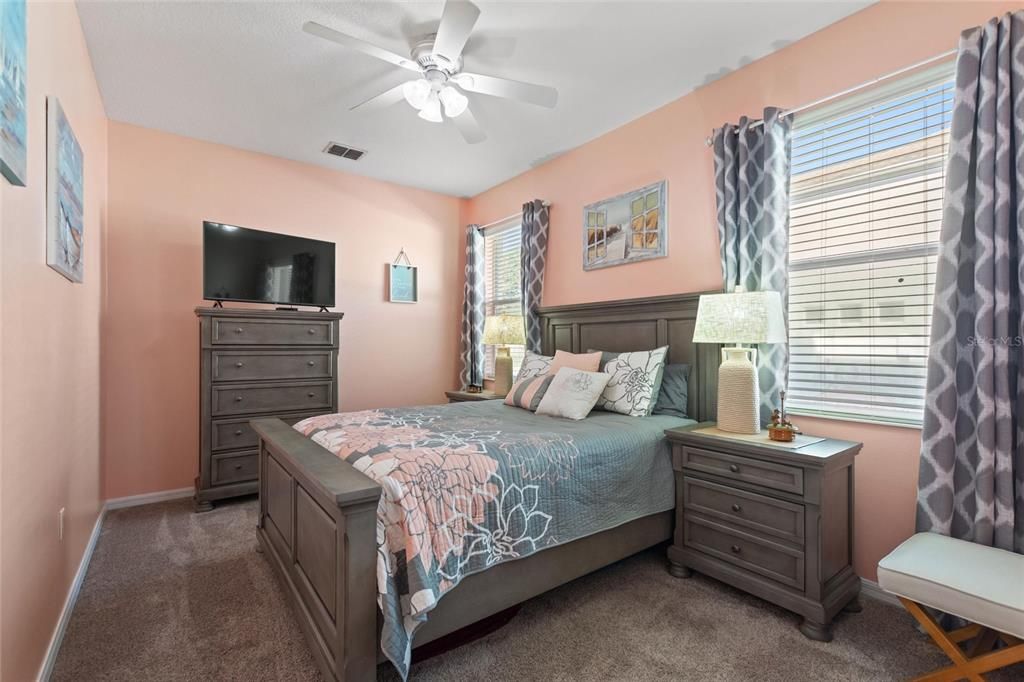 For Sale: $764,900 (5 beds, 4 baths, 5344 Square Feet)