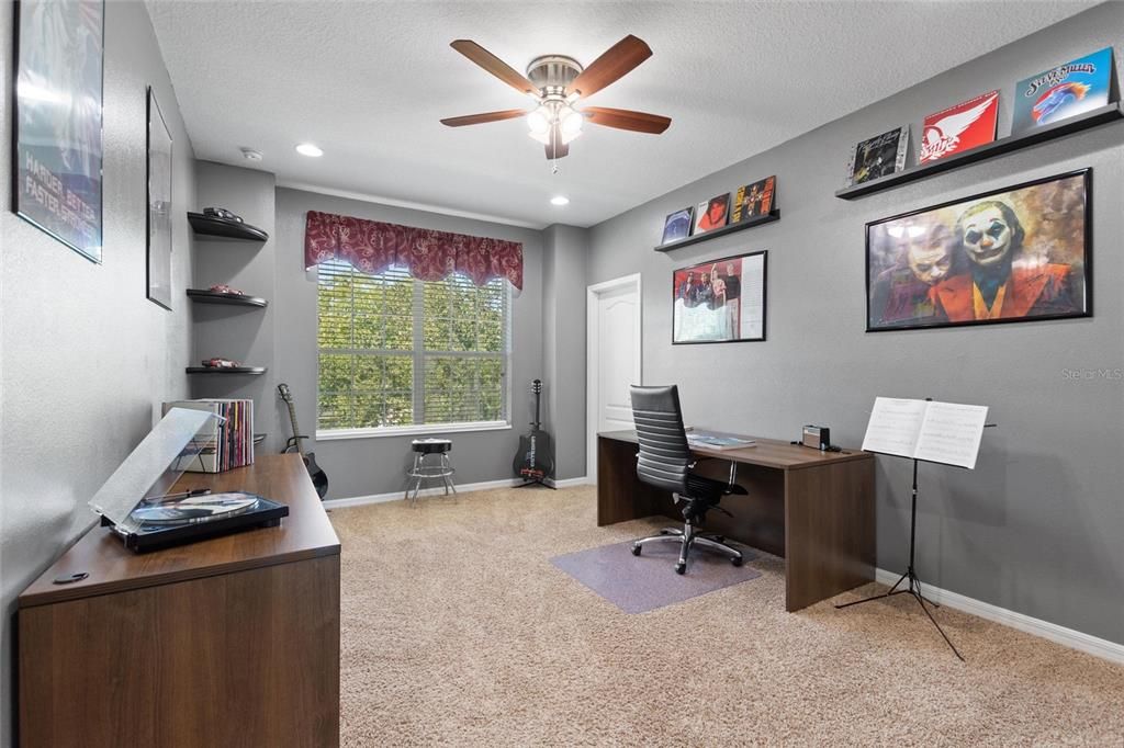 For Sale: $764,900 (5 beds, 4 baths, 5344 Square Feet)