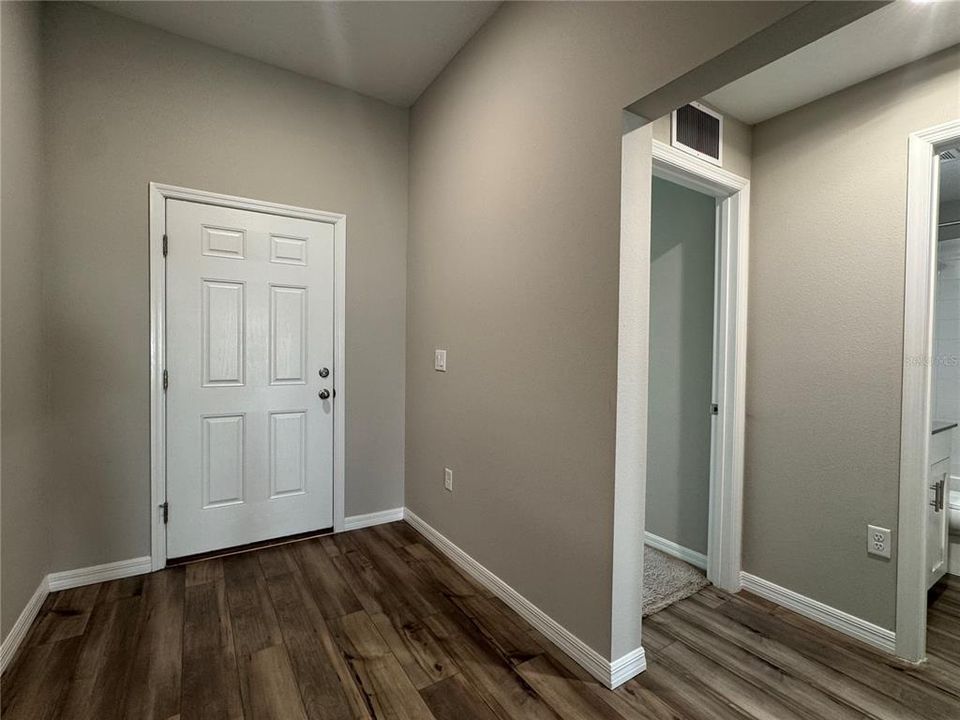 For Rent: $2,500 (4 beds, 2 baths, 1850 Square Feet)