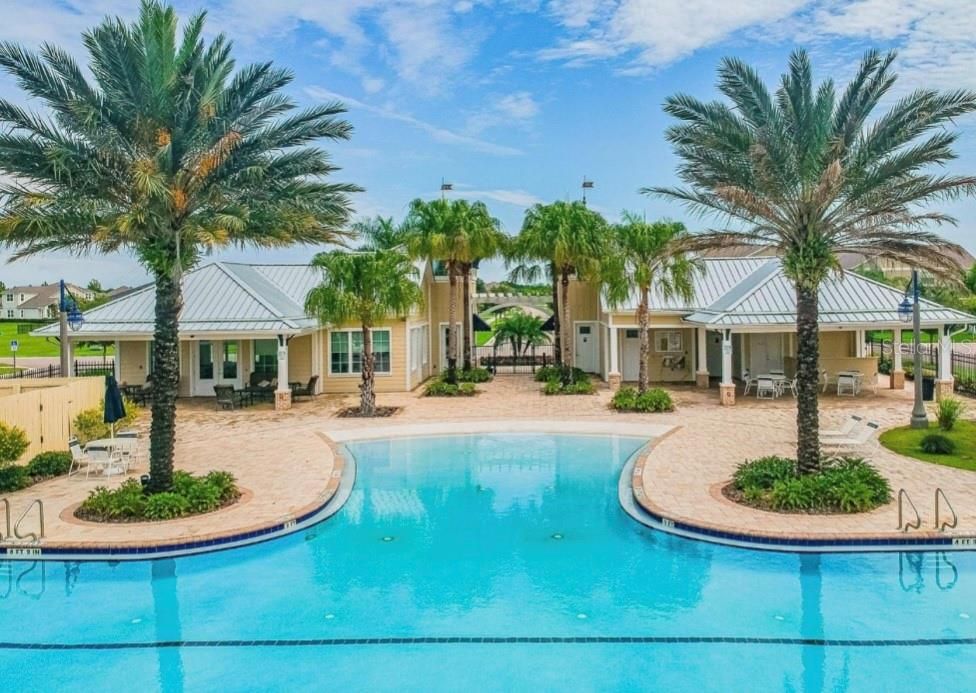 For Rent: $2,500 (4 beds, 2 baths, 1850 Square Feet)