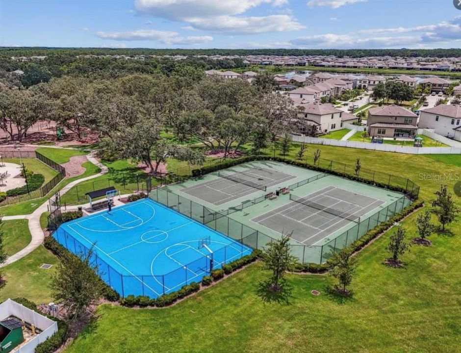 For Rent: $2,500 (4 beds, 2 baths, 1850 Square Feet)